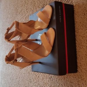 Size 8 peachy/nude suede heeled sandals